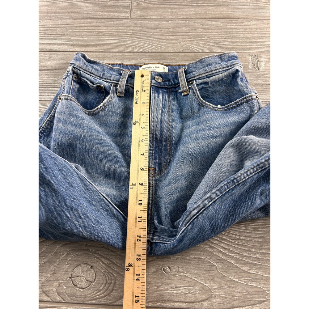 Abercrombie & Fitch The 90s Relaxed Jean Ultra High Rise Distressed Blue 28/6R - Picture 5 of 8